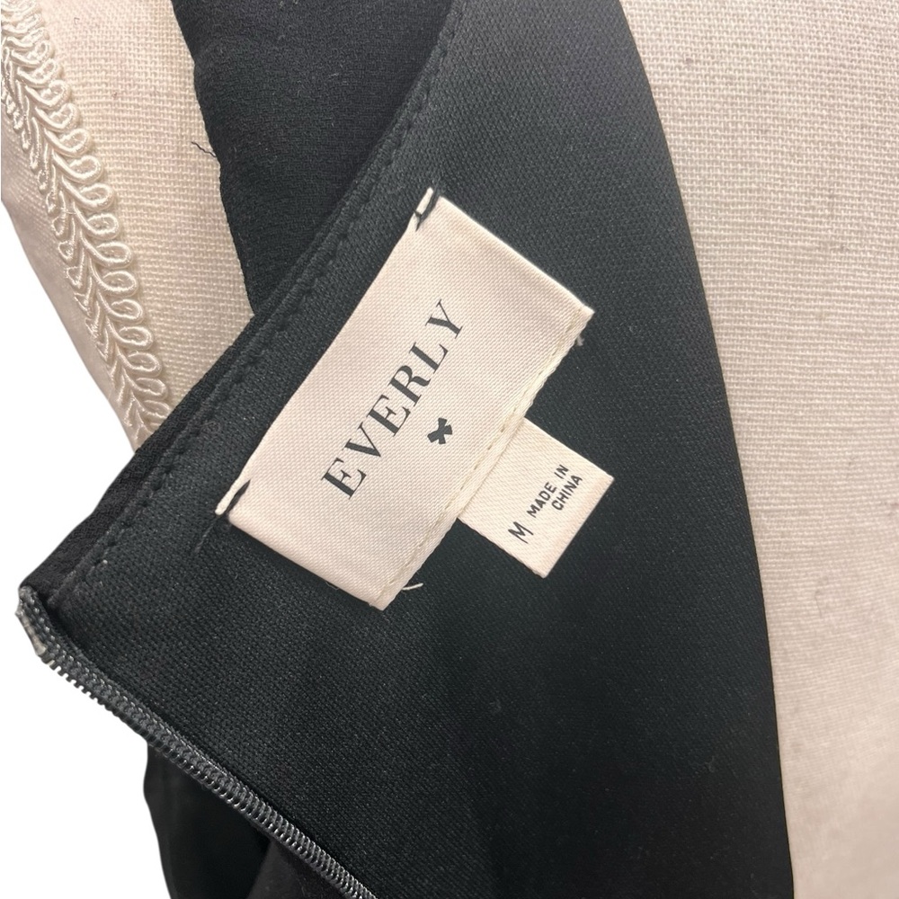 Everly Black Sleeveless Ruffle Hem Cocktail Dress Size Medium - Picture 6 of 7